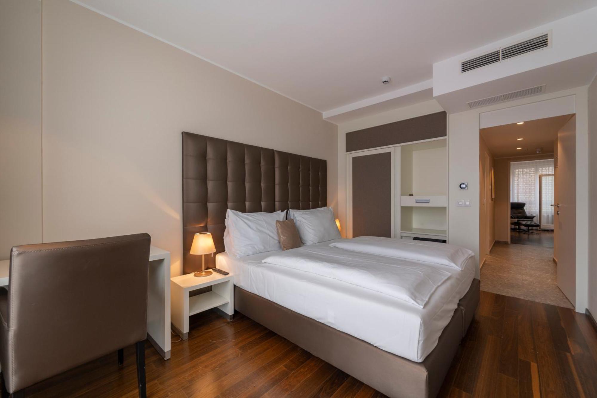 Pakat Residences Apartment